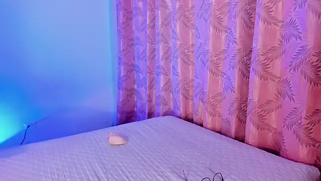 riley bensongh online show from 10/29/25, 10:11