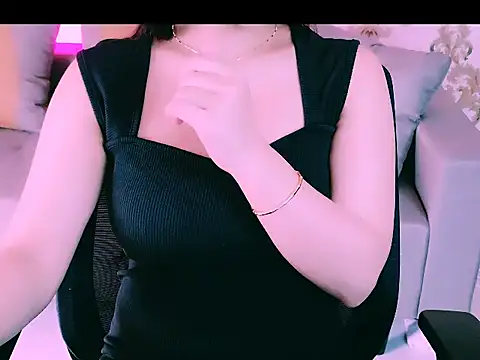 My Rose online show from 12/05/25, 03:37