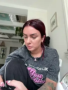 OliviaaFischer online show from 04/01/26, 01:41