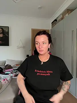 OliviaaFischer online show from 04/05/26, 05:32