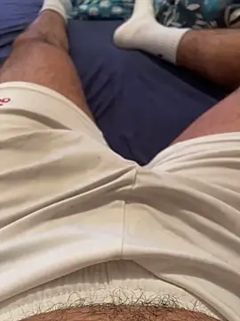 Snapshot of Beurberry19 chatting on 10/12/25, 01:26 Beurberry19 online show from 10/12/25, 01:26