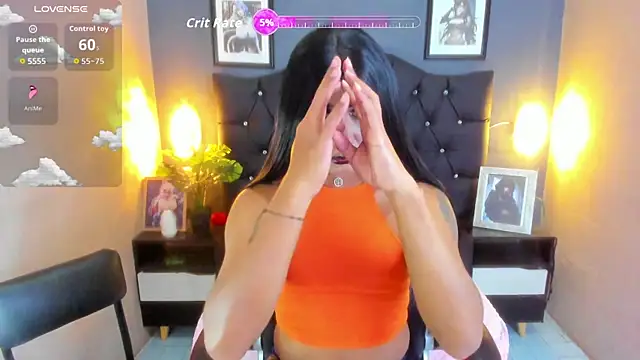 Lucia-Horny24 online show from 09/10/25, 07:25