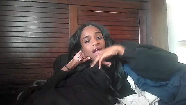 Marlowlovee online show from 10/26/25, 12:27