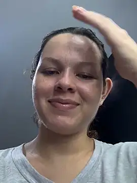 Snapshot of miacarrot chatting on 04/25/26, 04:15 miacarrot online show from 04/25/26, 04:15