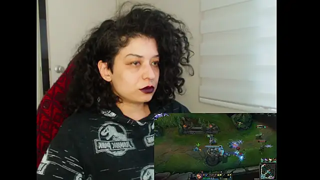 Snapshot of miss_carmila1 chatting on 09/09/25, 10:53 miss carmila1 online show from 09/09/25, 10:53