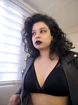 Snapshot of miss_carmila1 chatting on 09/22/25, 10:45 miss carmila1 online show from 09/22/25, 10:45