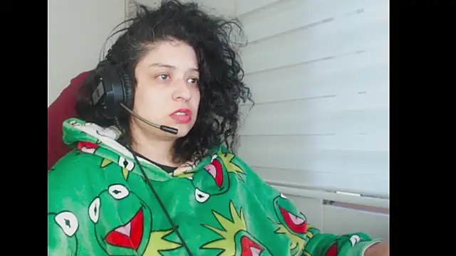 Snapshot of miss_carmila1 chatting on 09/24/25, 10:46 miss carmila1 online show from 09/24/25, 10:46