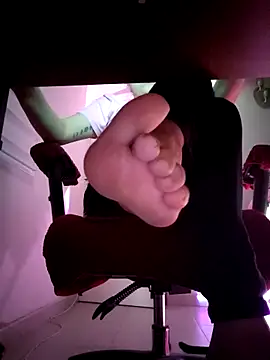 Snapshot of miss_carmila1 chatting on 04/07/26, 02:23 miss carmila1 online show from 04/07/26, 02:23