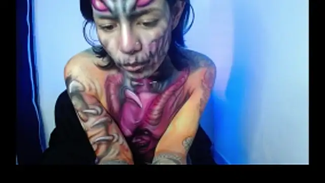 Snapshot of LisSweetx chatting on 10/27/25, 04:38 LisSweetx online show from 10/27/25, 04:38