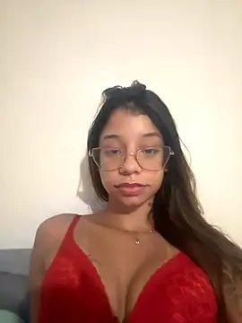 Snapshot of FadaPerigosa chatting on 10/02/25, 04:08 FadaPerigosa online show from 10/02/25, 04:08