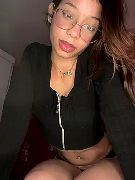 Snapshot of FadaPerigosa chatting on 10/09/25, 04:49 FadaPerigosa online show from 10/09/25, 04:49