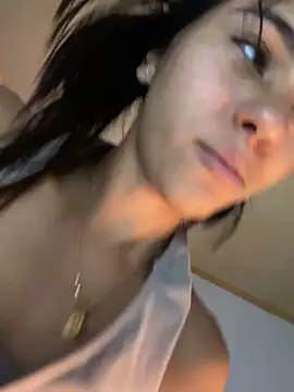 Snapshot of LilybethGray chatting on 04/18/26, 11:05 LilybethGray online show from 04/18/26, 11:05