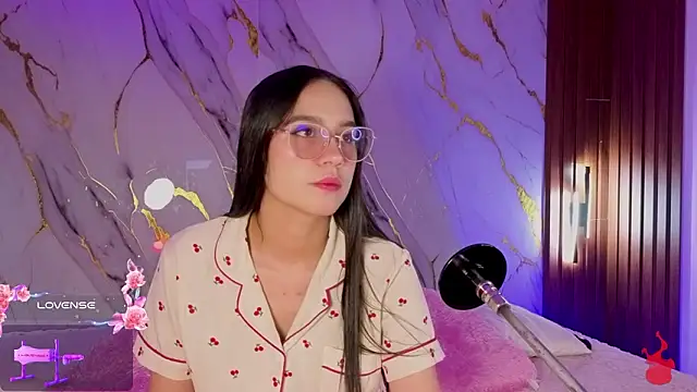 Emmiicute online show from 02/16/26, 08:27