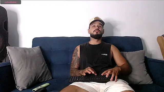 Snapshot of Eric_Evans1 chatting on 10/29/25, 03:53 Eric Evans1 online show from 10/29/25, 03:53