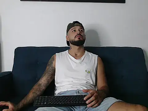 Eric Evans1 online show from 11/07/25, 03:50