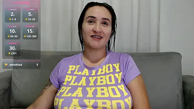 Snapshot of carolinefantasy_ chatting on 03/10/26, 02:11 carolinefantasy online show from 03/10/26, 02:11