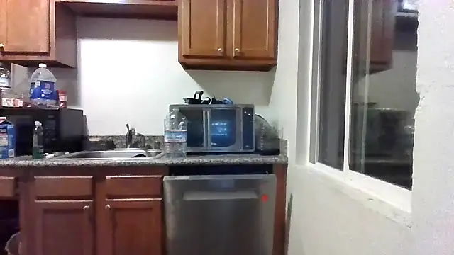 Snapshot of OnlyOneMeeks chatting on 04/18/26, 07:23 OnlyOneMeeks online show from 04/18/26, 07:23