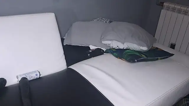 slavic boy 39 online show from 11/23/25, 11:26