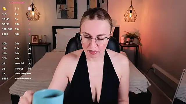 Lexi terele online show from 11/27/25, 06:59