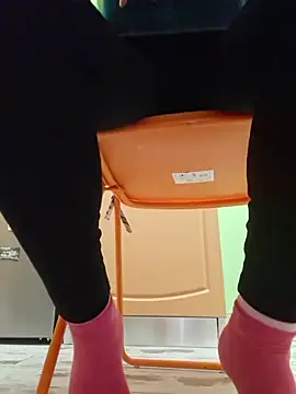 merlyn4 online show from 11/21/25, 09:52