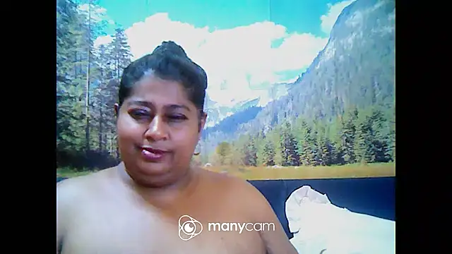 Snapshot of indianhoney694u chatting on 02/18/25, 01:55 indianhoney694u online show from 02/18/25, 01:55