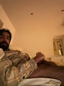 SergioGarcia93 online show from 10/03/25, 09:34