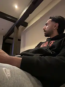 SergioGarcia93 online show from 10/17/25, 07:27