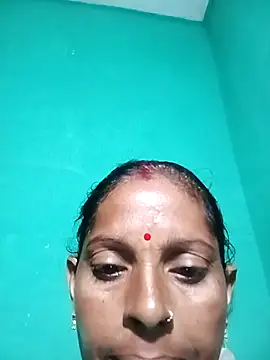 Snapshot of Suhana_pandit chatting on 10/01/25, 09:10 Suhana pandit online show from 10/01/25, 09:10