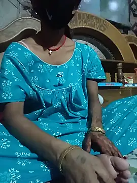Snapshot of priyastrip314 chatting on 06/13/26, 05:22 priyastrip314 online show from 06/13/26, 05:22