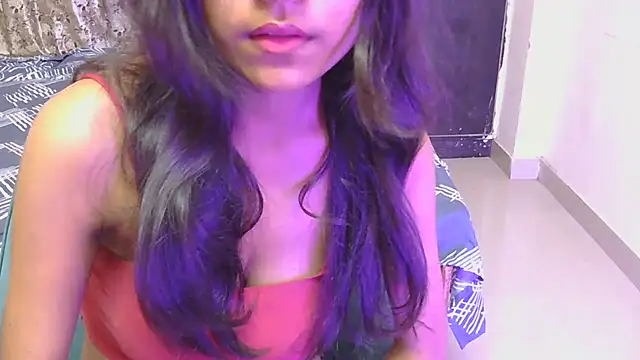 Snapshot of hoty-priya chatting on 06/05/26, 04:30 hoty-priya online show from 06/05/26, 04:30