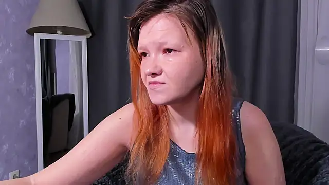 Snapshot of Nora_lovvvv chatting on 09/26/25, 10:19 Nora lovvvv online show from 09/26/25, 10:19