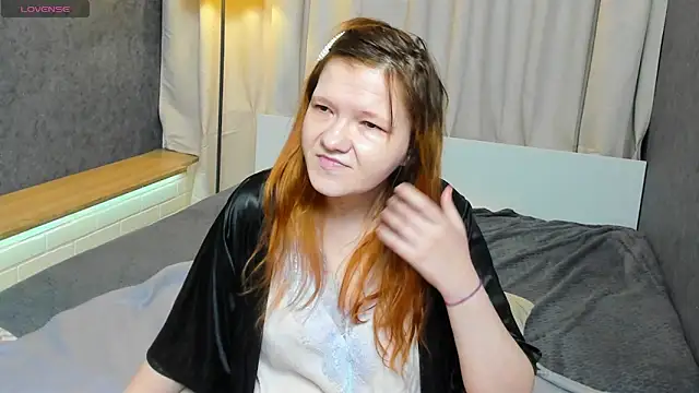 Snapshot of Nora_lovvvv chatting on 10/22/25, 11:10 Nora lovvvv online show from 10/22/25, 11:10