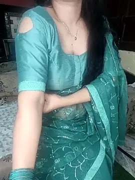 PRIYA 22 online show from 10/27/25, 10:41