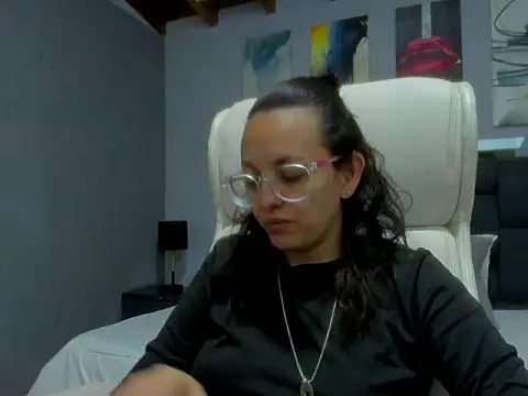 dalila macherano1 online show from 11/15/25, 03:48