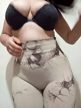 Snapshot of AsilAbid chatting on 12/22/25, 08:11 AsilAbid online show from 12/22/25, 08:11