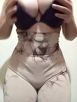 Snapshot of AsilAbid chatting on 02/17/26, 09:28 AsilAbid online show from 02/17/26, 09:28