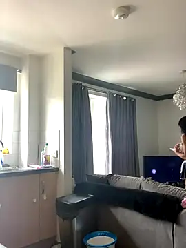 Snapshot of itsyourgirltee chatting on 09/17/25, 02:19 itsyourgirltee online show from 09/17/25, 02:19