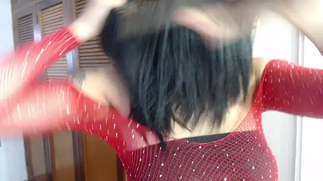 Snapshot of kylie444_ chatting on 10/23/25, 09:46 kylie444 online show from 10/23/25, 09:46