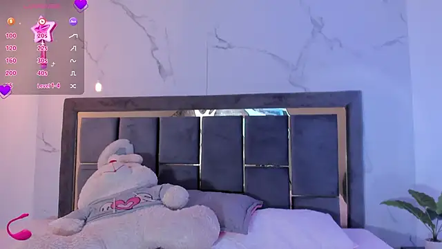 Doll Isa  online show from 01/05/26, 06:55