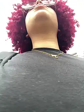 Enyagleam  online show from 10/10/25, 03:00