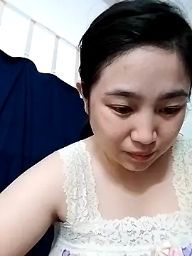 Snapshot of Minn-cute chatting on 05/01/26, 04:17 Minn-cute online show from 05/01/26, 04:17