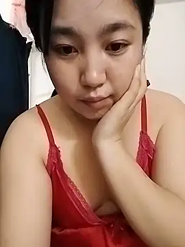 Snapshot of Minn-cute chatting on 05/25/26, 02:06 Minn-cute online show from 05/25/26, 02:06