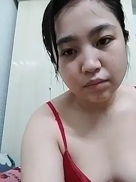 Snapshot of Minn-cute chatting on 05/29/26, 05:05 Minn-cute online show from 05/29/26, 05:05