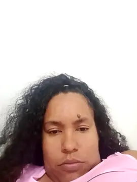 Snapshot of Viviana_h chatting on 11/17/25, 01:22 Viviana h online show from 11/17/25, 01:22