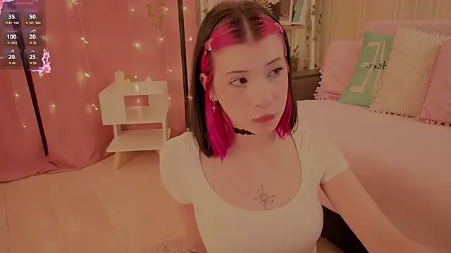 Winaria online show from 10/28/25, 04:27