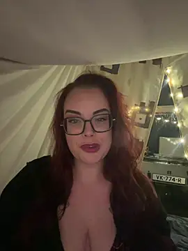 Snapshot of Miss_Lucifer6 chatting on 05/19/26, 08:26 Miss Lucifer6 online show from 05/19/26, 08:26