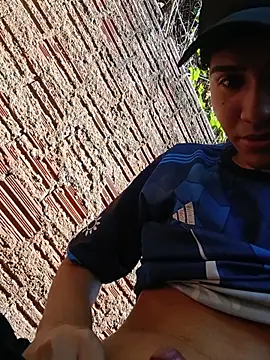 Snapshot of novinho_safado__ chatting on 03/19/26, 05:06 novinho safado online show from 03/19/26, 05:06