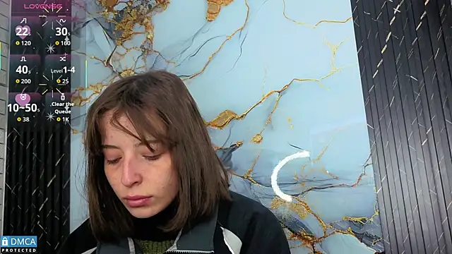 nena cupcake  online show from 12/19/25, 11:17