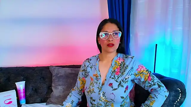 Alana steel 1 online show from 12/17/25, 07:31