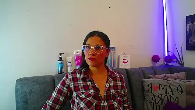 Alana steel 1 online show from 03/24/26, 07:41